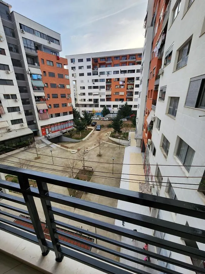 1-Bedroom Rental Unit In Tirane Albanie